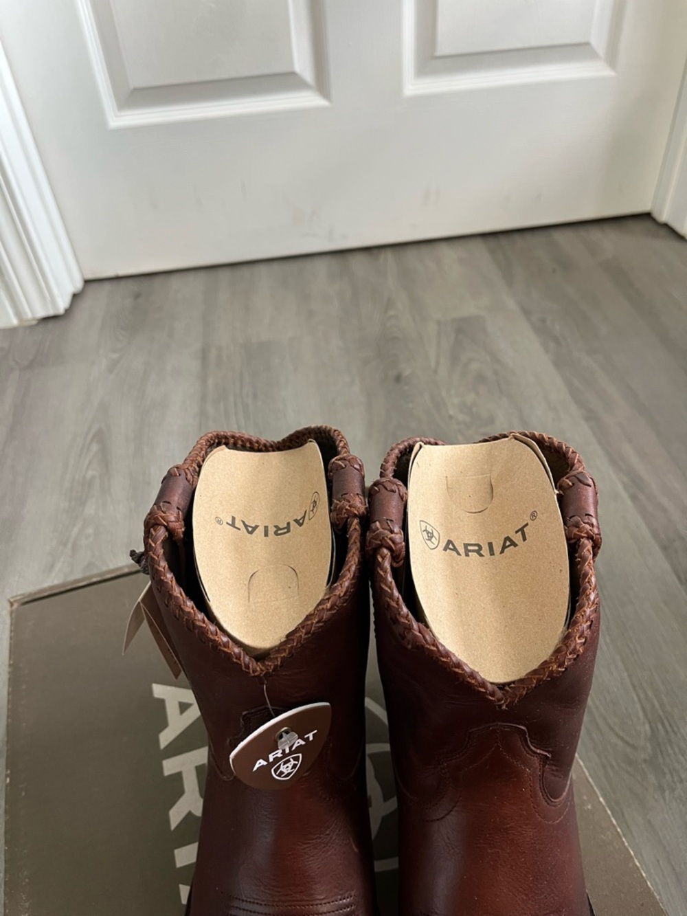 Ariat Brown Leather Short Western Boots with Braided Topline 9.5 - Picture 5 of 8